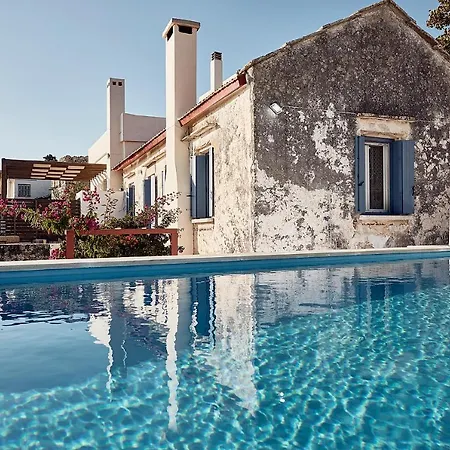 Philyra Villa *